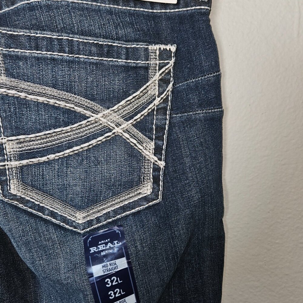 NWT- Ariat Women's REAL Ivy Dresden Dark Wash Mid Rise Straight Leg Jeans Sz 32L - Picture 5 of 7